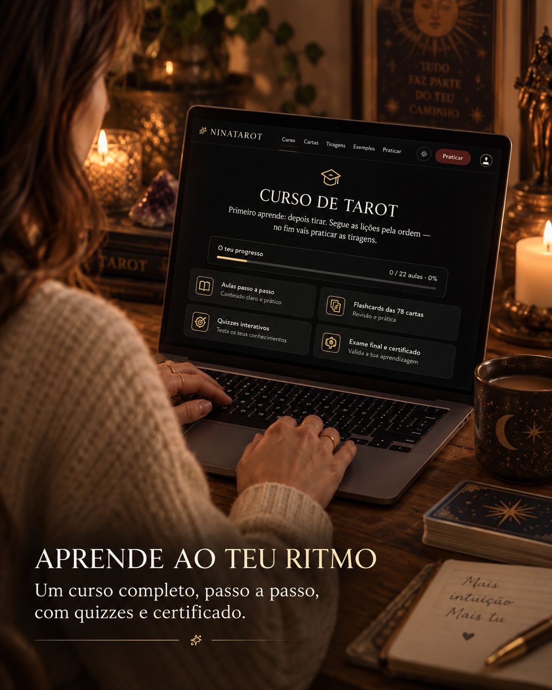 Curso de Tarot com progresso, aulas, flashcards e exame final no computador